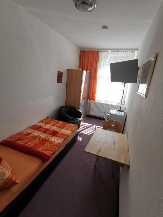 Hotel-Pension Zum Hirsch Hattersheim am Main Dış mekan fotoğraf