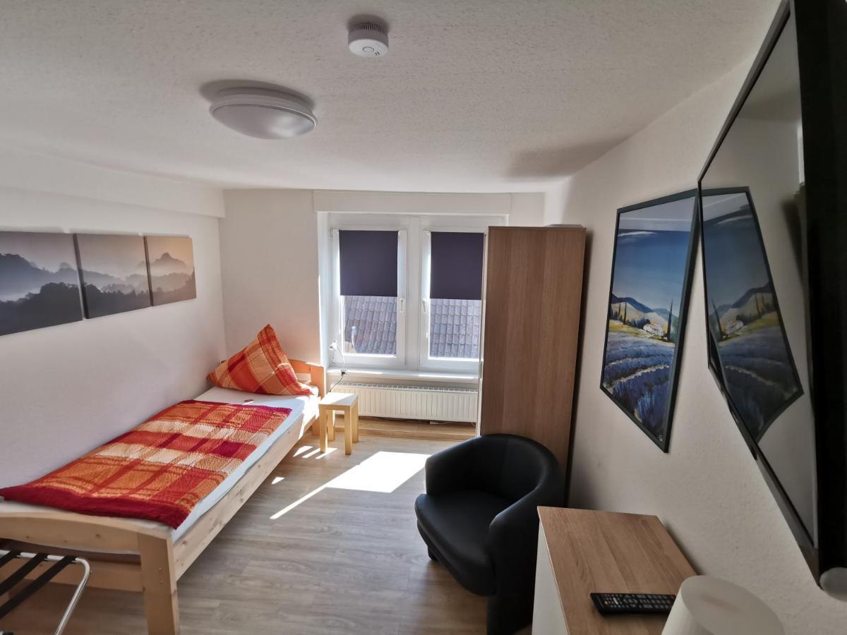Hotel-Pension Zum Hirsch Hattersheim am Main Dış mekan fotoğraf