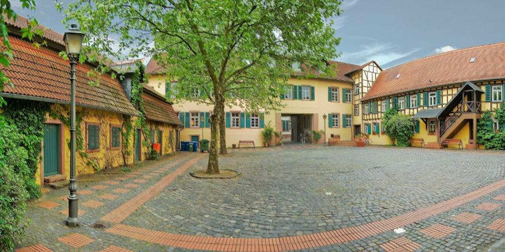 Hotel-Pension Zum Hirsch Hattersheim am Main Dış mekan fotoğraf