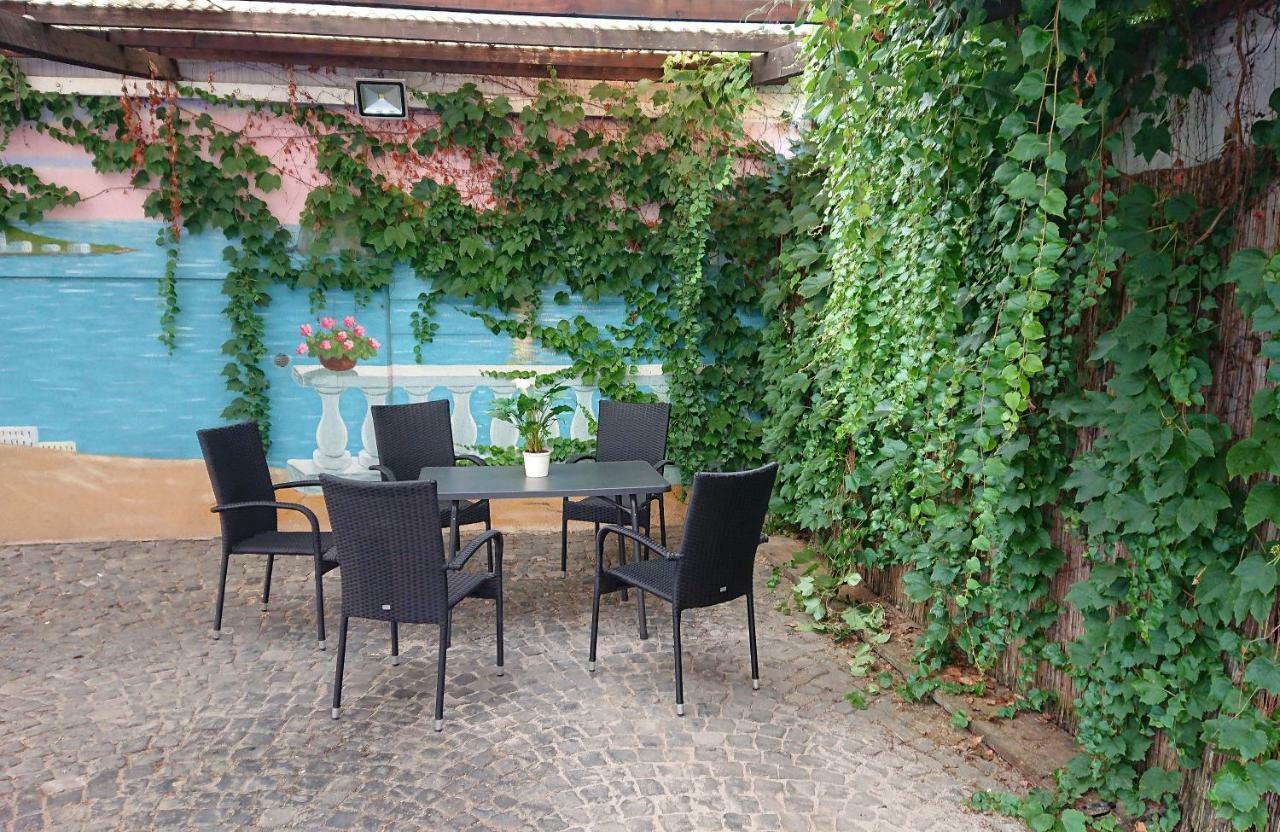 Hotel-Pension Zum Hirsch Hattersheim am Main Dış mekan fotoğraf